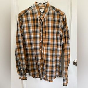 Men’s checkered button down shirt